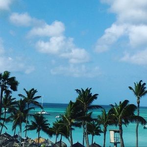 Meet your Posher, Airica